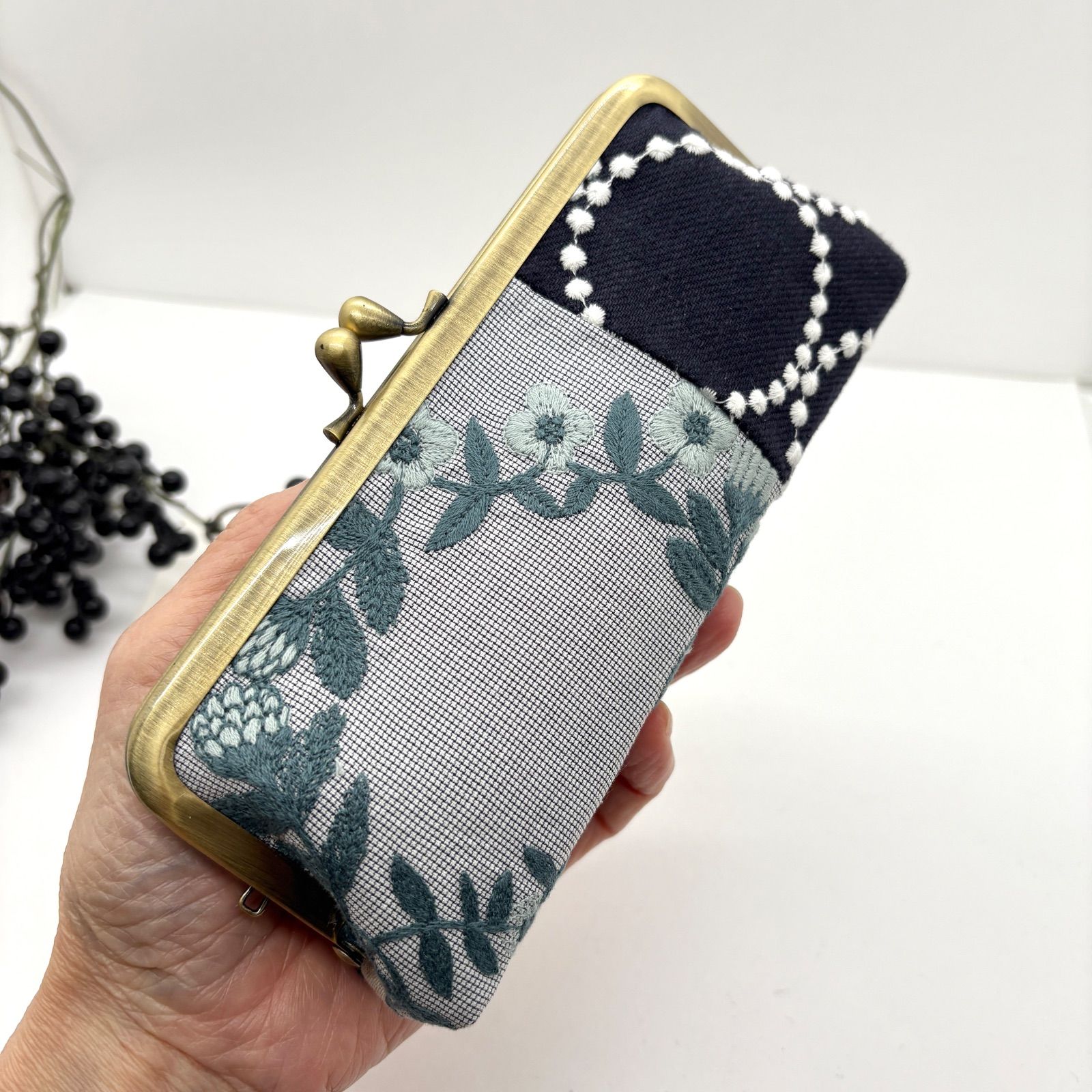 ハンドメイドミナペルホネン がま口メガネケース パッチワーク - メルカリ