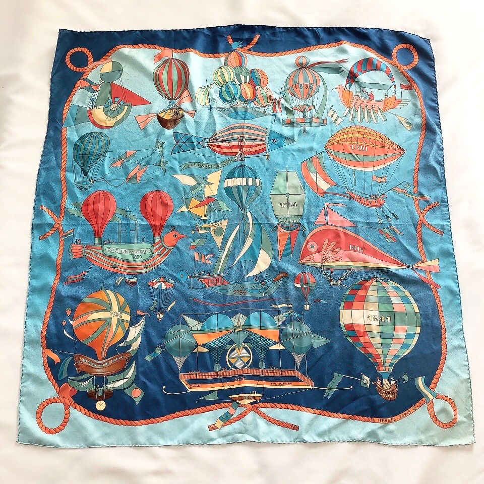 HERMES エルメス 大判スカーフ カレ90 大空の狂気 Les Folies du Ciel