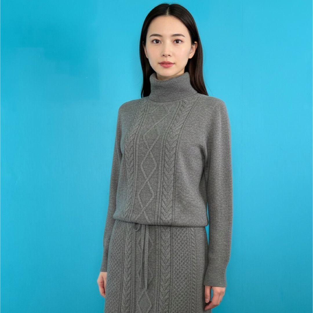 新品同様ダーマコレクション　カシミヤ100%タートルネックセーターLケーブル編み 新品同様ダーマコレクション カシミヤ100%タートルネックセーターL