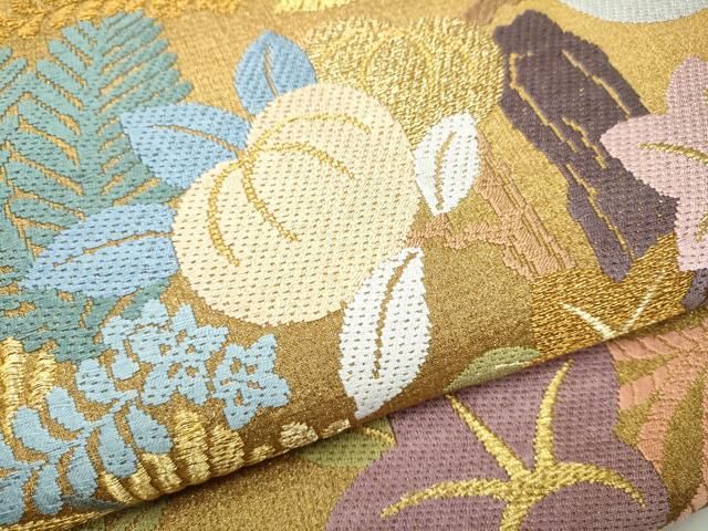平和屋着物○六通柄袋帯 唐織 宝尽くし花文 金糸 反端付き 正絹 逸品