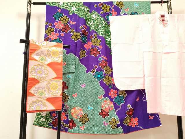  平和屋着物[]七五三　女の子　７歳　祝着　四つ身　襦袢(単衣・半衿刺繍)・袋帯セット　駒刺繍　花蝶雪芝文　金彩　逸品　DAAY3120ma 着物・着物ドレス