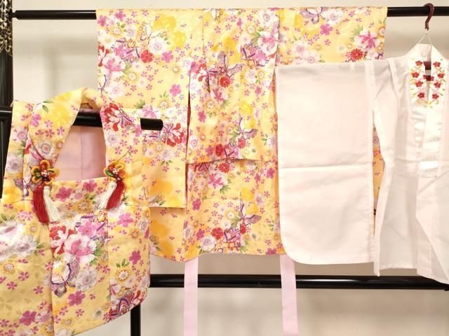  平和屋着物[]七五三　女の子　３歳　祝着　三つ身　長襦袢(単衣)・被布セット　鞠花蝶文　暈し染め　金彩　洗える着物　DAAY3143ma 着物・着物ドレス