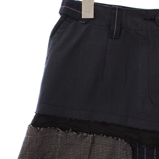 sacai/サカイ、切り替えラップフレアスカート、ネイビー、ウール、２サイズ サカイ sacai フレアスカート ひざ丈 変形 切替 ドッキング 1 紺