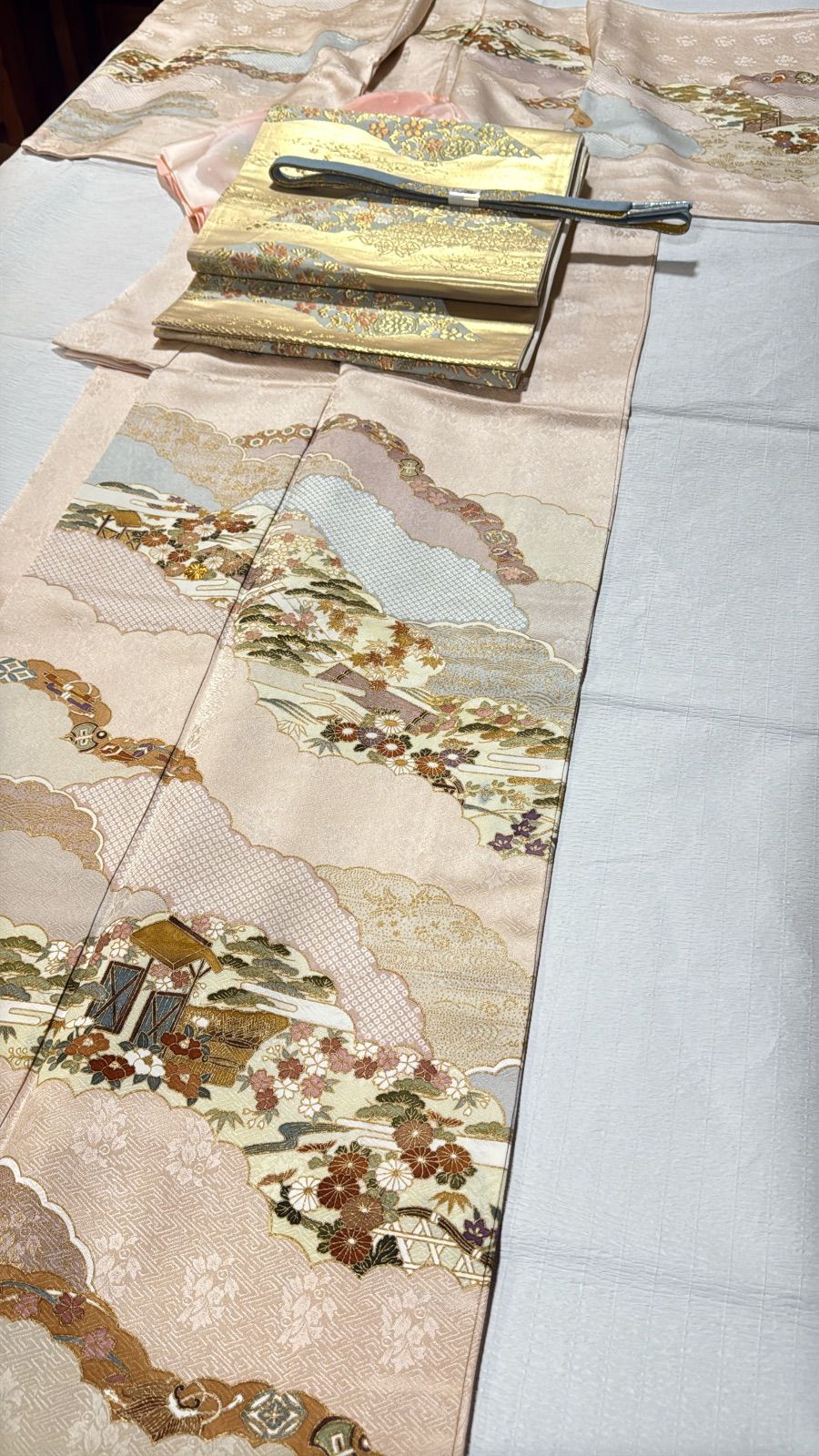 訪問着 正絹 フルセット 雲 金駒刺繍 - メルカリ