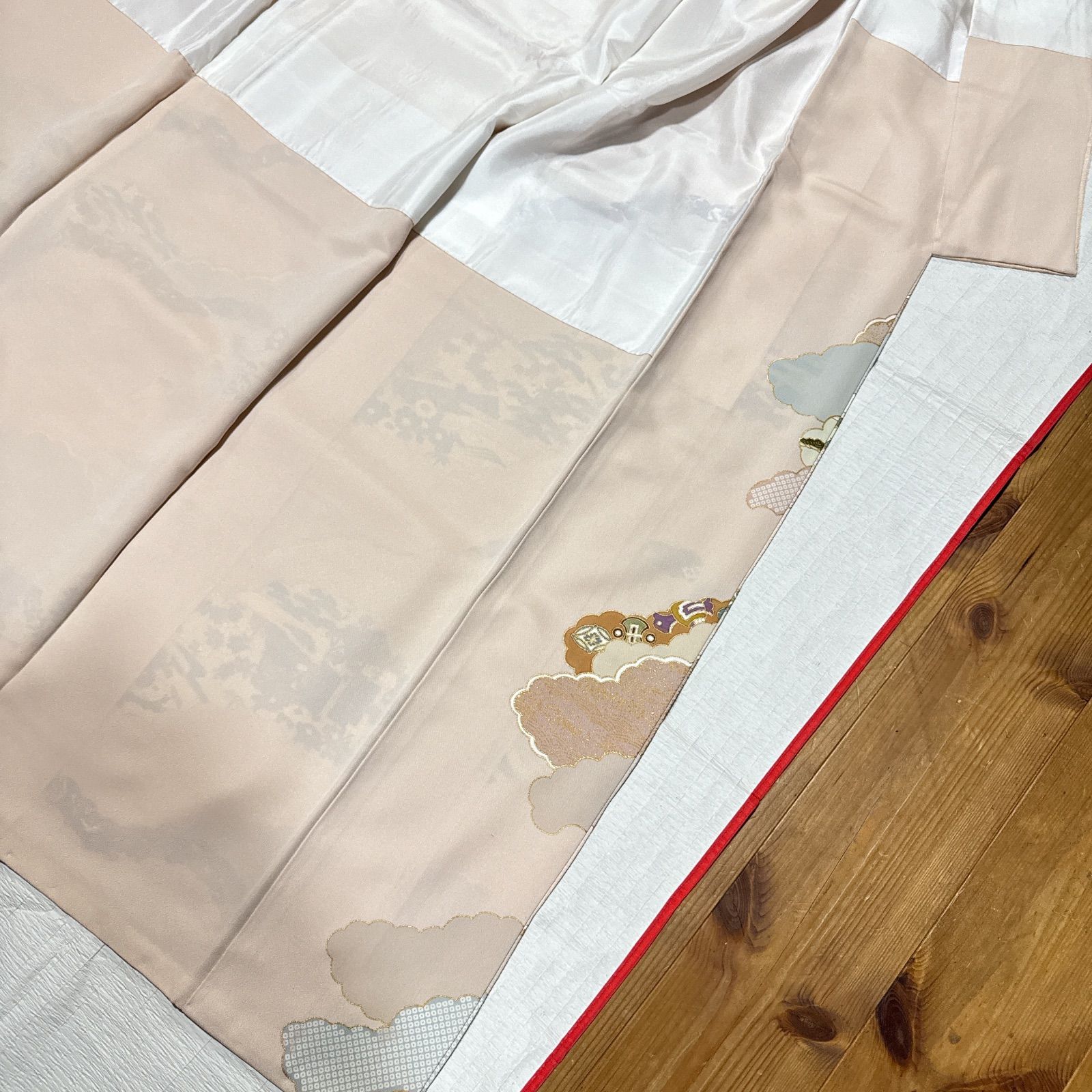 内と良 雲取り御所車 金駒刺繍 訪問着 内と良 雲取り御所車 金駒刺繍 訪問着