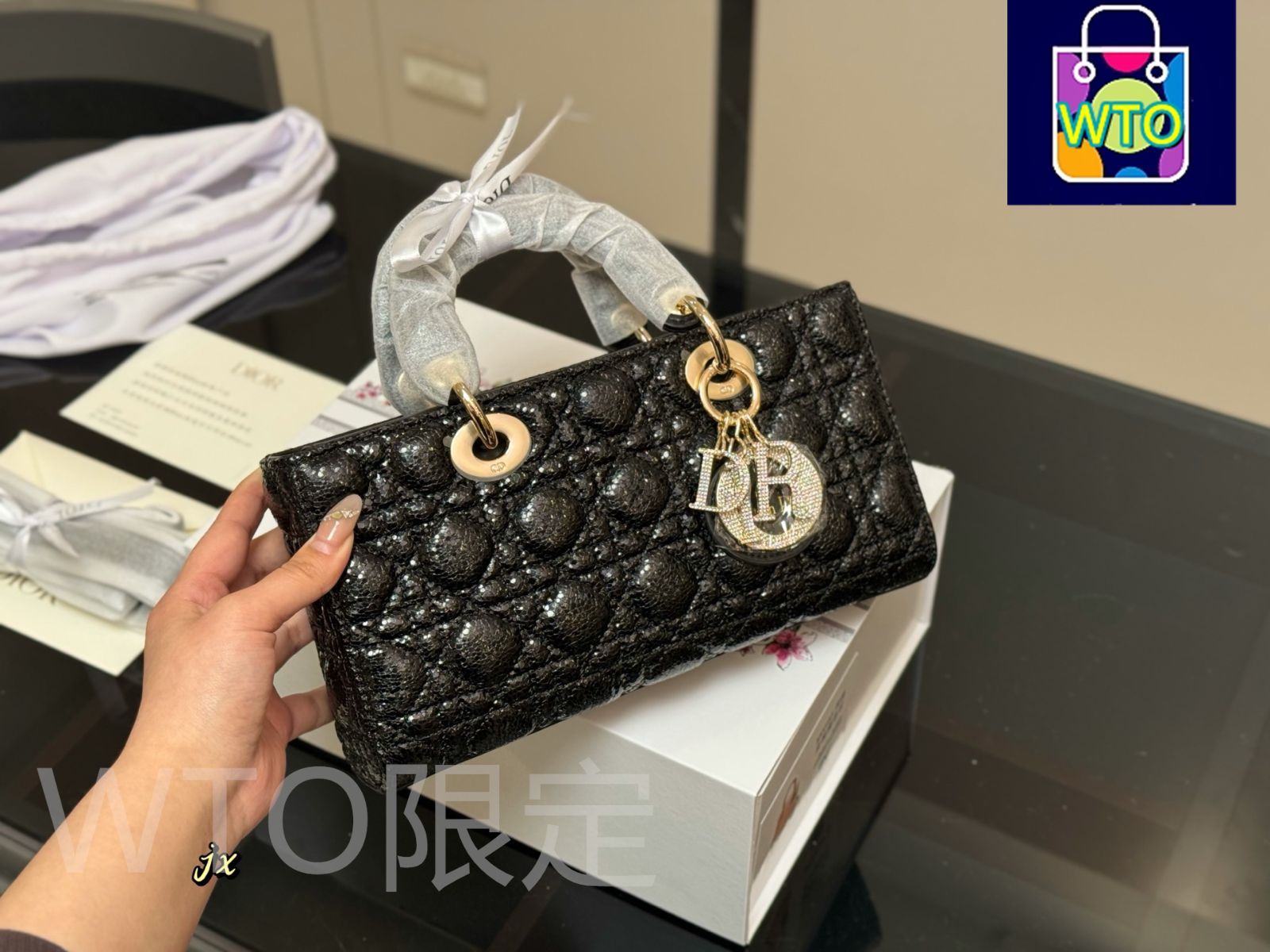 今日特価】Dior Lady Horizontal Lady Dior Bag - ホリゾンタル