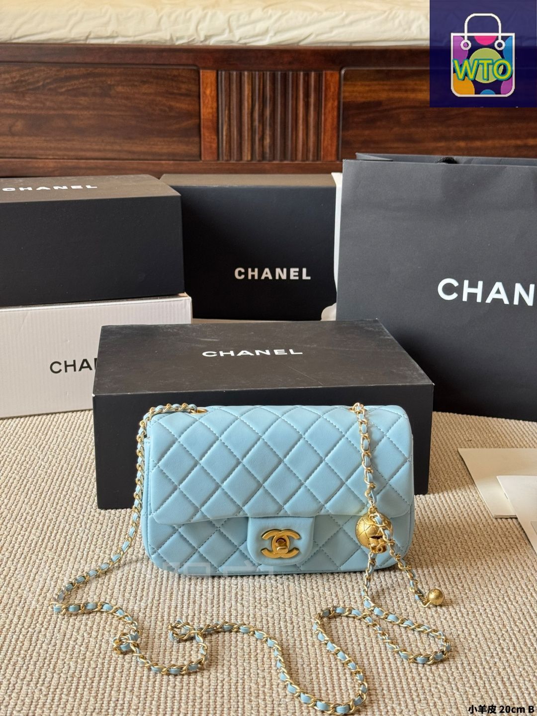 今日特価】Chanel Golden Ball Square Flap Bag 小羊皮バージョン（New