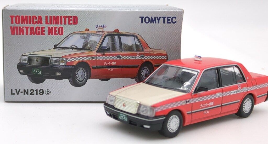 トミーテック TOMICA LIMITED VINTAGE NEO トヨタ クラウンセダン