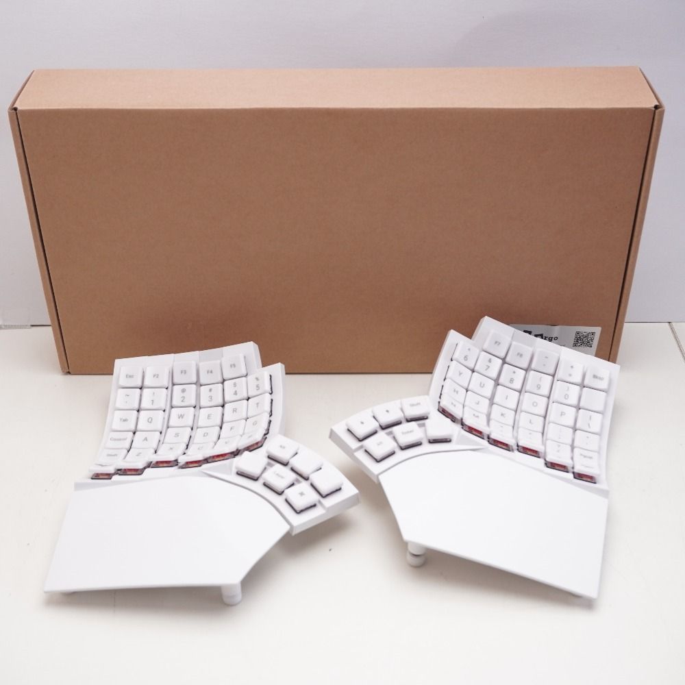 PC周辺機器 MoErgo Glove80 左右分割キーボード - メルカリ