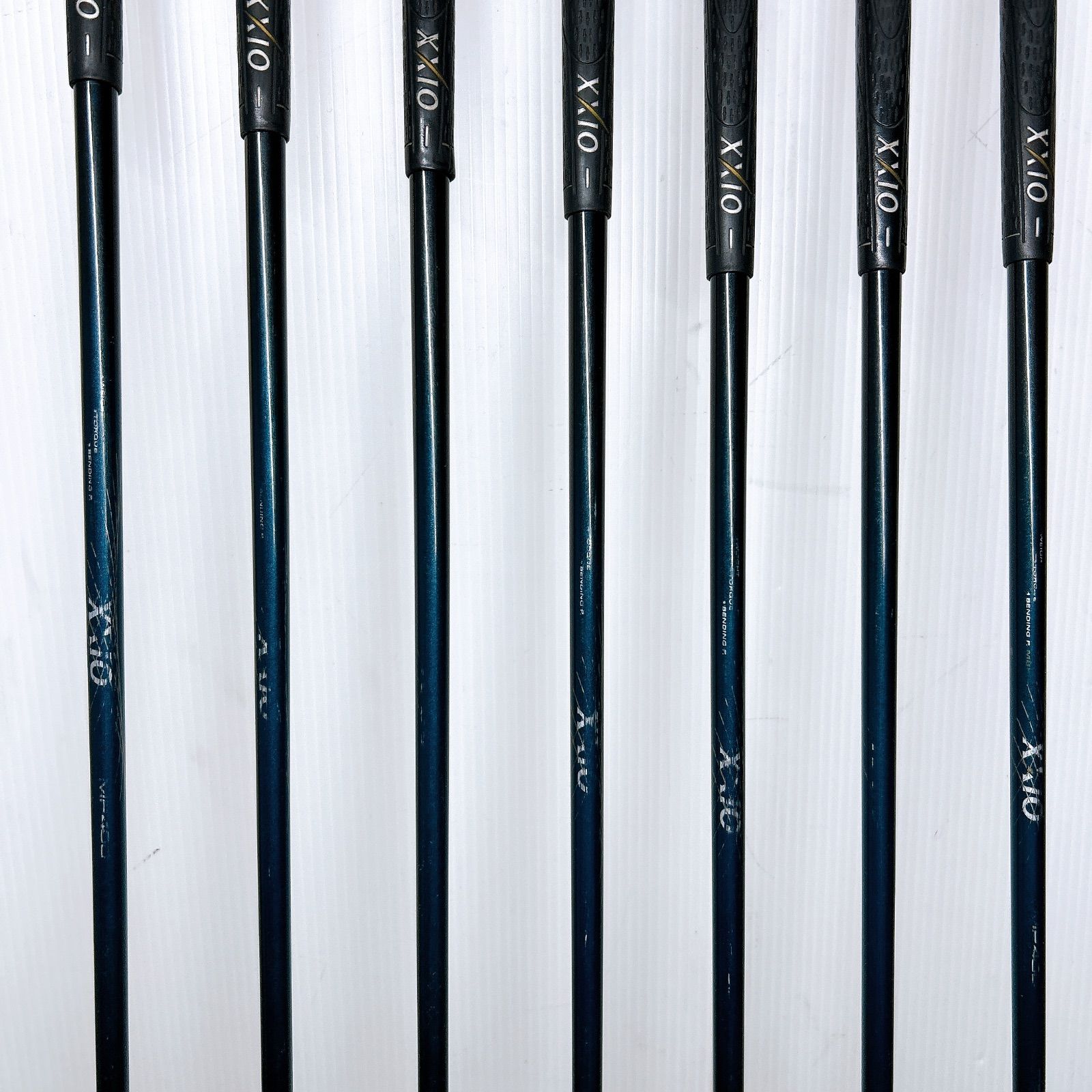 左利き レフティ】ゼクシオ MP400 メンズアイアンセット 7本 初心者