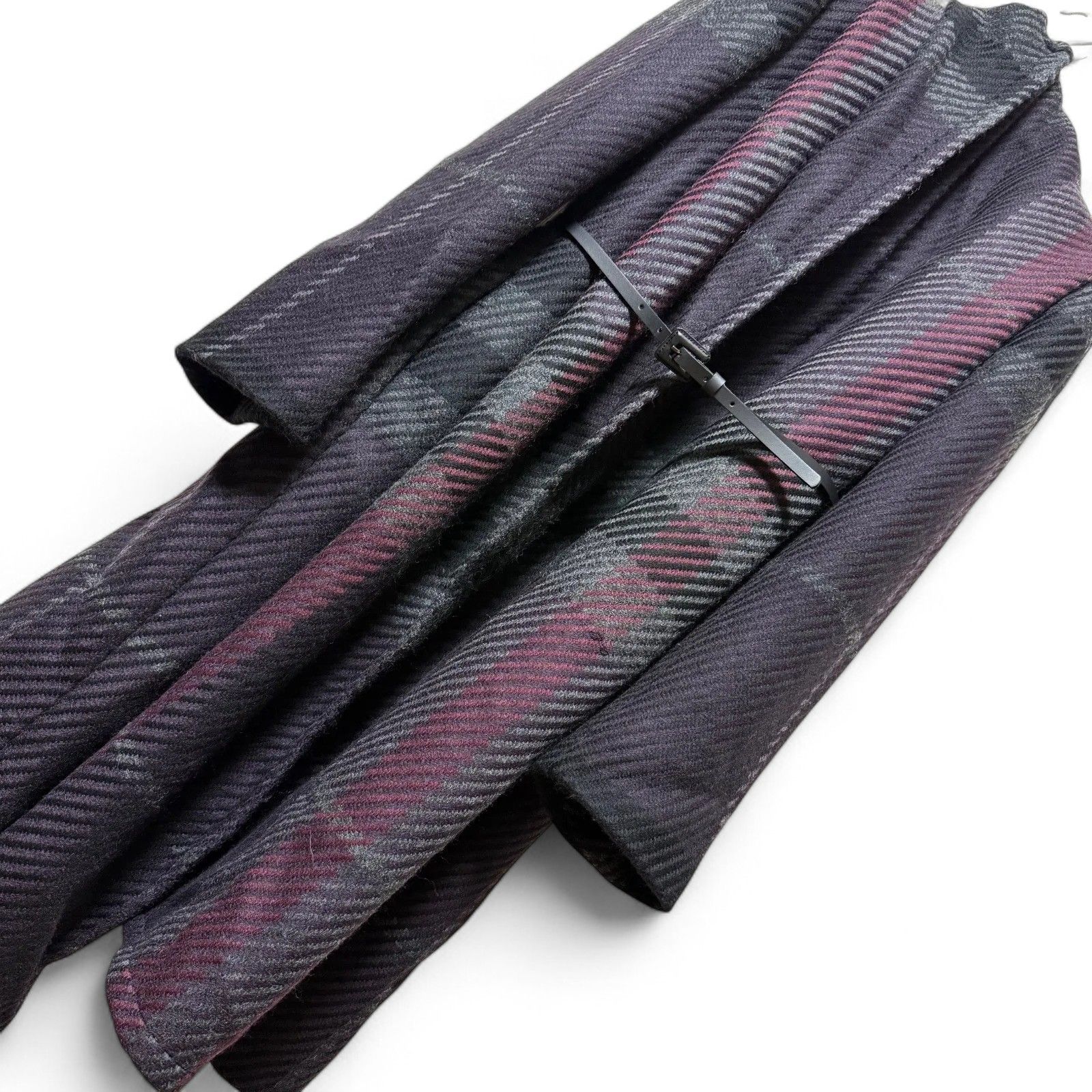 美品 MaxMara 二重織 チェック柄 バージンウール100%ガウンコート 美品 MaxMara バージンウール100%コート 二重織 チェック柄 - メルカリ