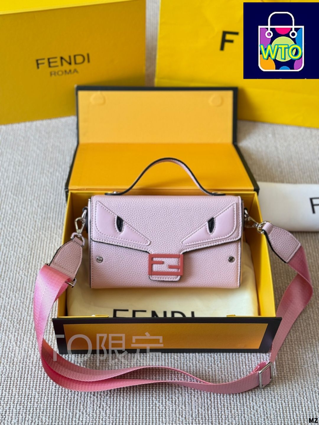 今日特価】Fendi Fendi Eyes Monster Square Bag - フェンディ