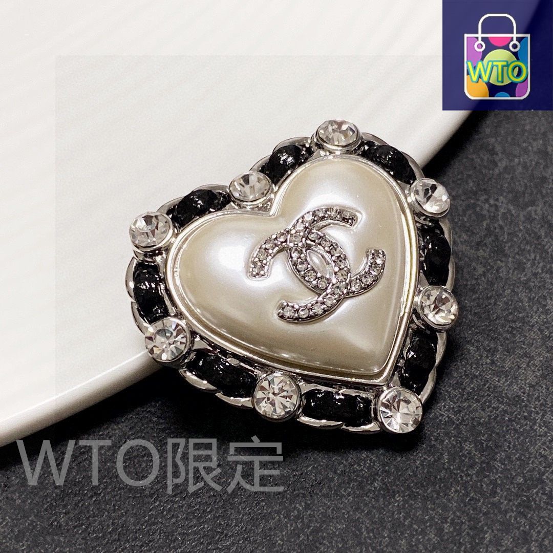 今日特価】Chanel シャネル 新入荷 シルバー & ブラックレザー ハート