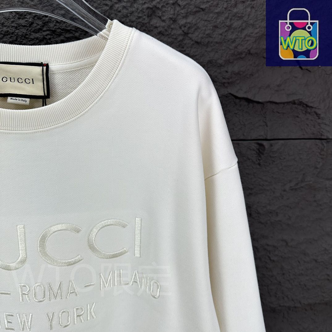 GUCCI ロゴ入り ホワイト スウェット GUCCI ロゴ刺繍 クルーネックスウェット [本日特価|新品未使用品
