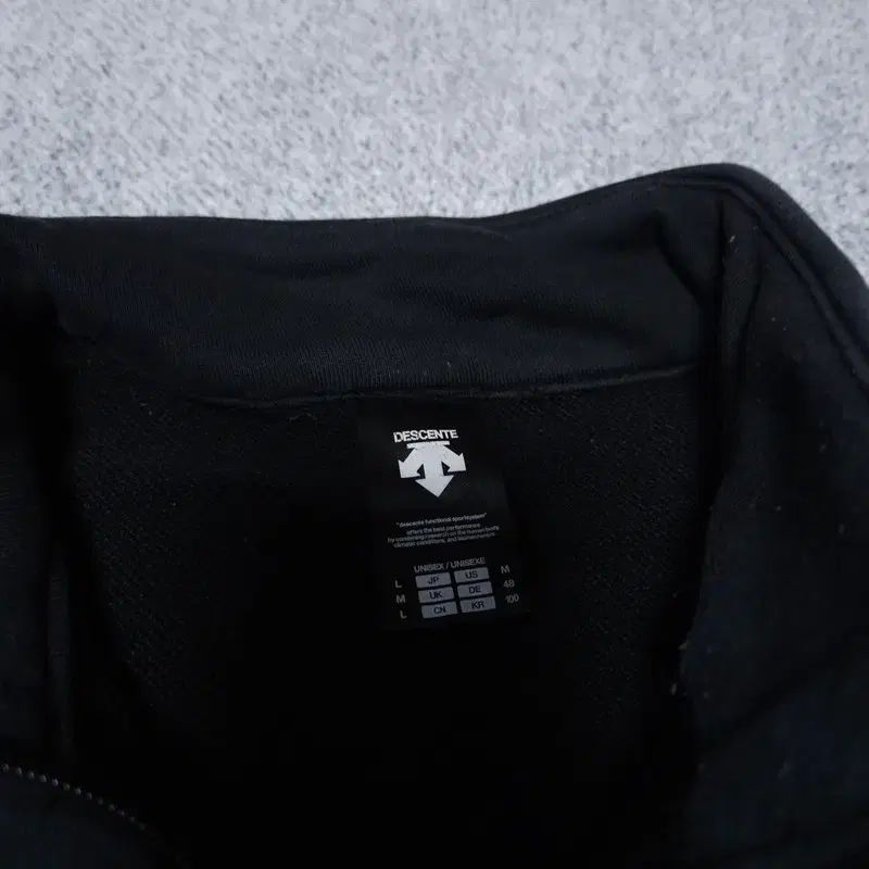 ハーフジップ デサント | - STUSSY マンシングウェア MUNSINGWEAR スポーツウェア ハーフジップ」の人気商品一覧 安い商品を スウェットシャツ メルカリ Mサイズ スウェット Skateboards サンダーマウンテンスウェットハーフジップ(M