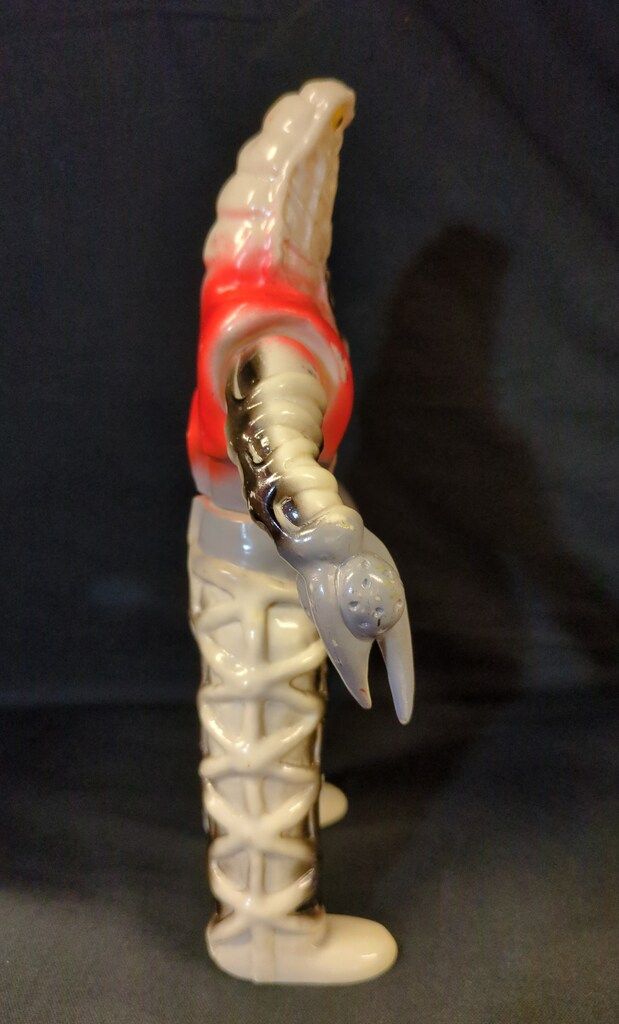 バンダイ 1991年ブルマァク復刻 円谷プロ ゴドラ星人 - メルカリ