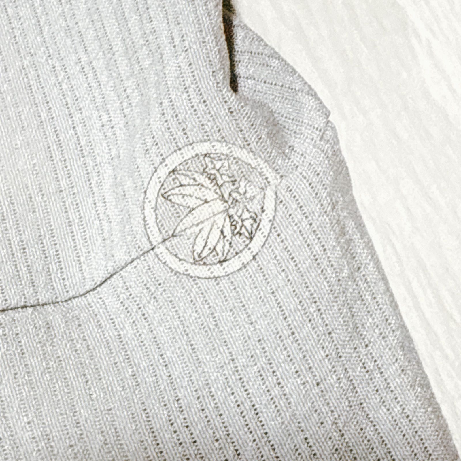 茶屋辻柄 絽ちりめん 日本刺繍 正絹 - メルカリ