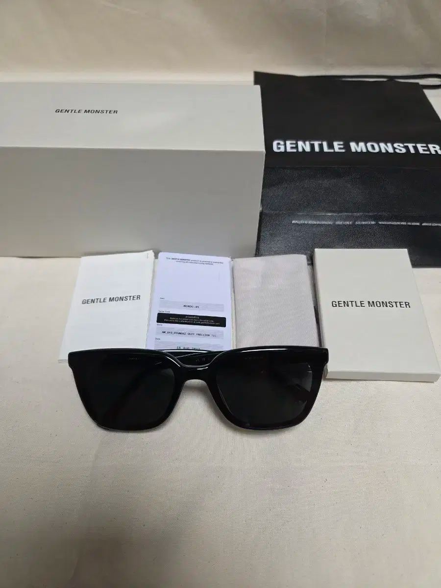 GENTLE MONSTER(ジェントルモンスター) MONDO 01 ブラック - メルカリ