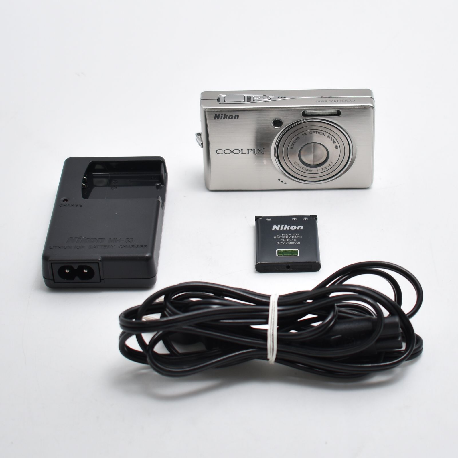 Nikon デジタルカメラ COOLPIX (クールピクス) S3300 クリスタル 
