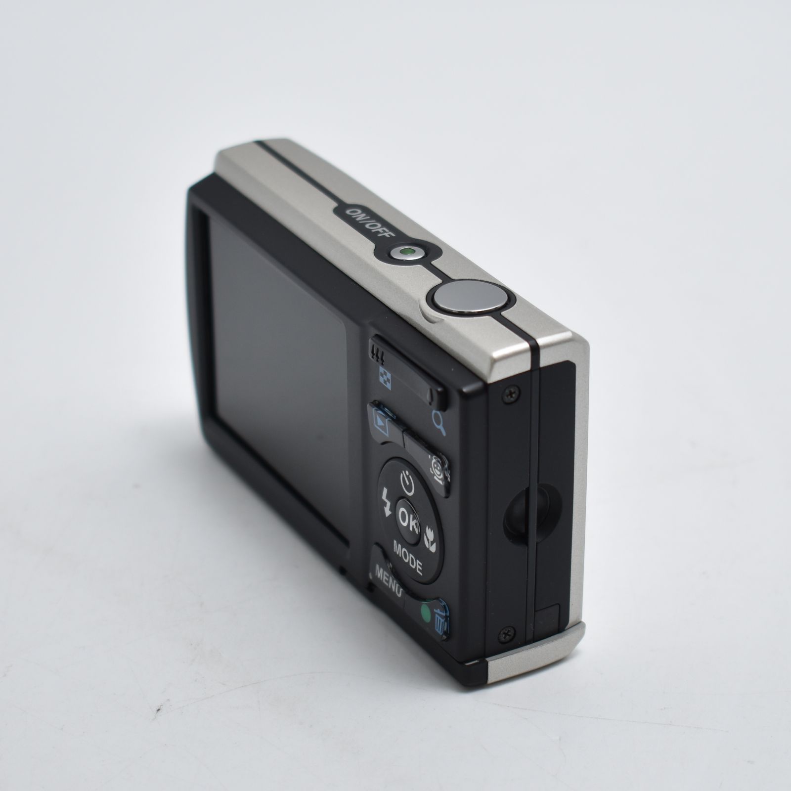 B#10253 PENTAX デジタルカメラ Optio E80 1000万画素 光学3倍ズーム