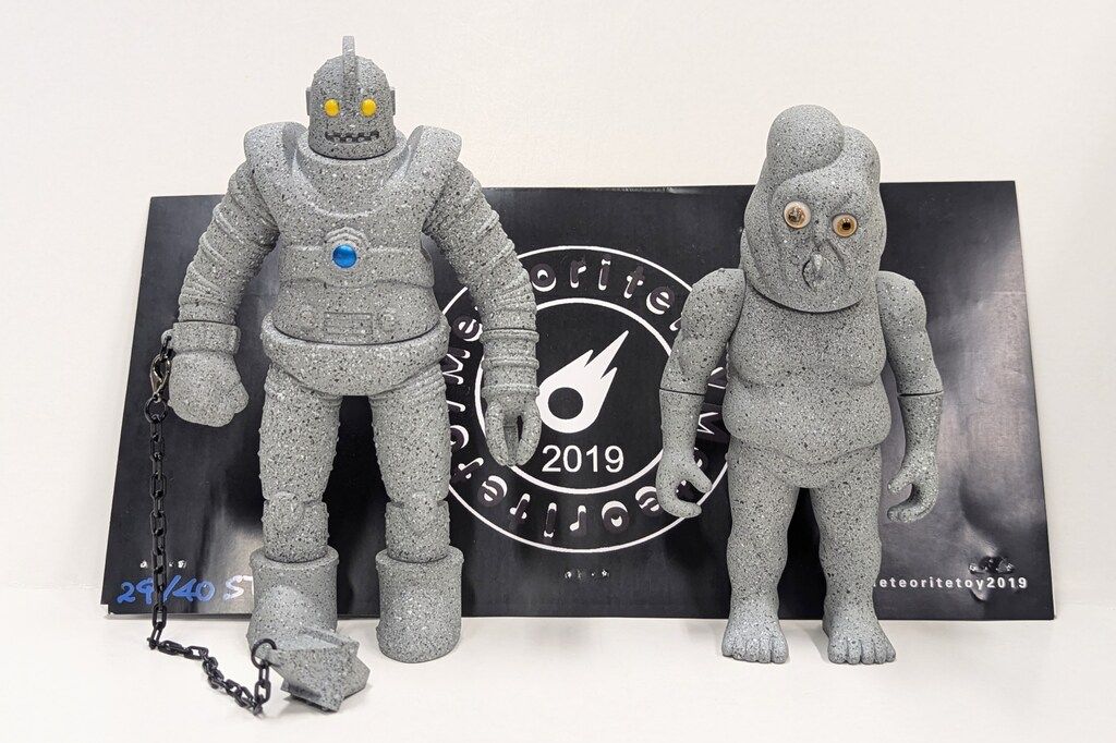 Meteoritetoy R-78&KABU set 石化 - メルカリ