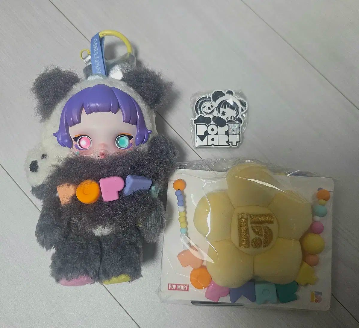 POP MART(ポップマート) 15周年 記念 スタッフ限定 Skull Panda(スカル 