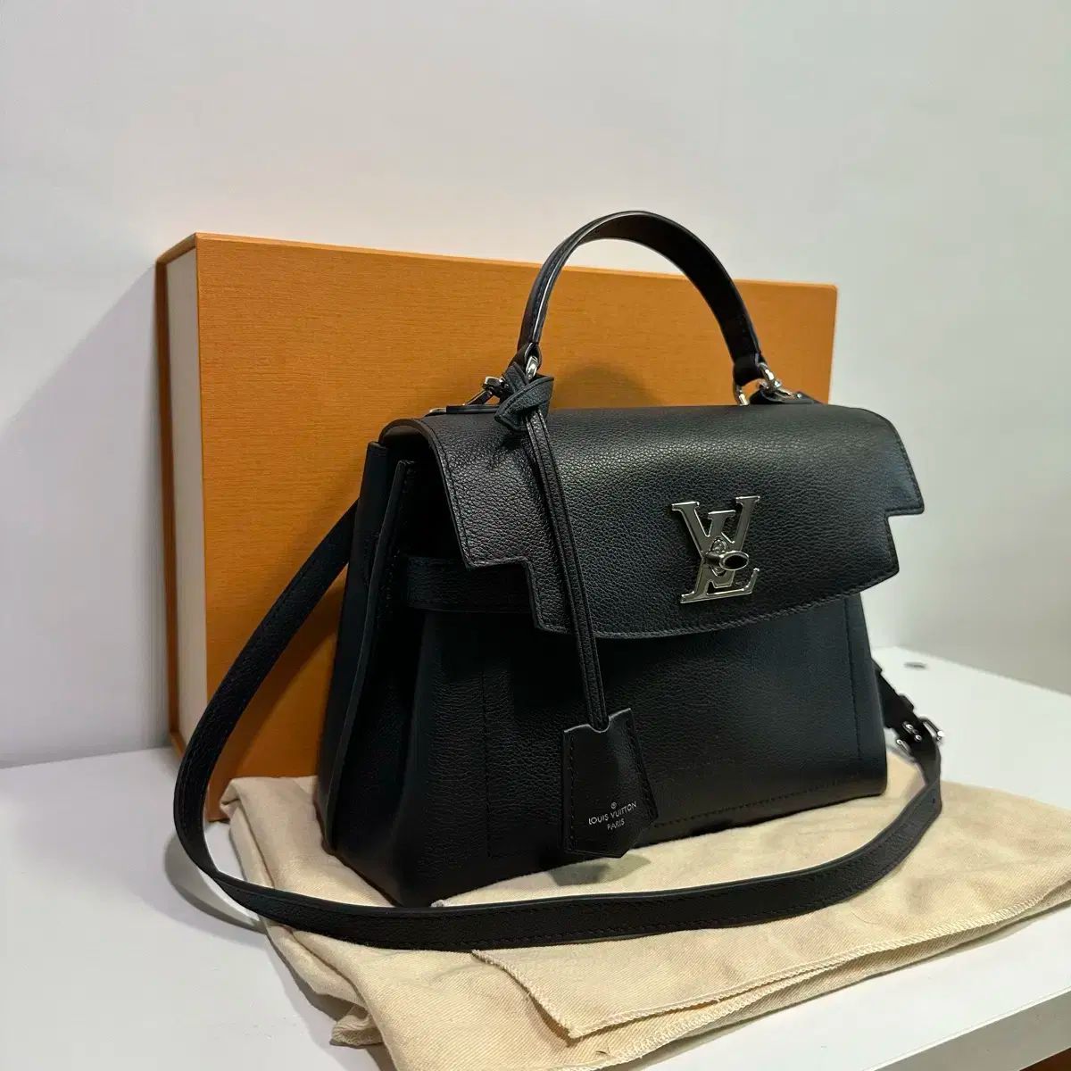 LOUIS VUITTON ルイヴィトン ロックミー ショッパー M57346 LOUIS 