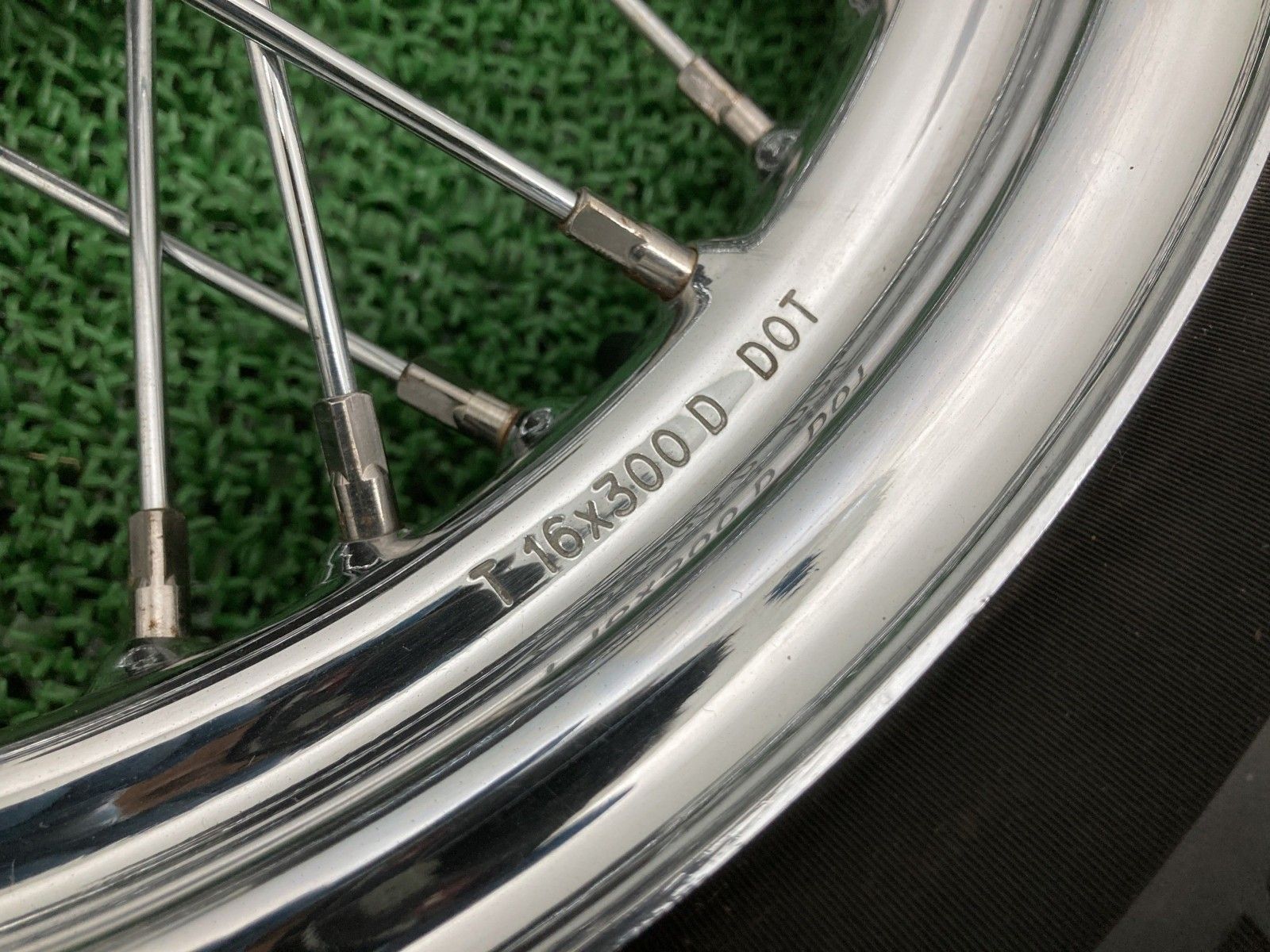 バイク FLSTC1340 リアホイール ハーレー 純正 16×3.00 40本スポーク