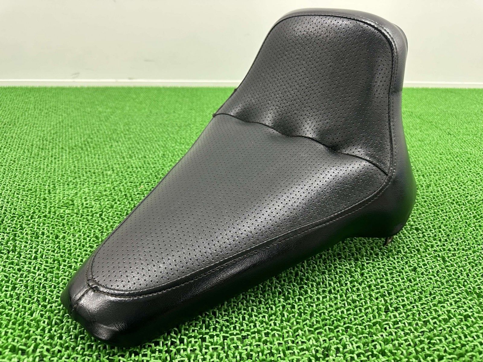 ラペラ製ソフテイル シート 社外 中古 バイク 部品 ハーレー エボ