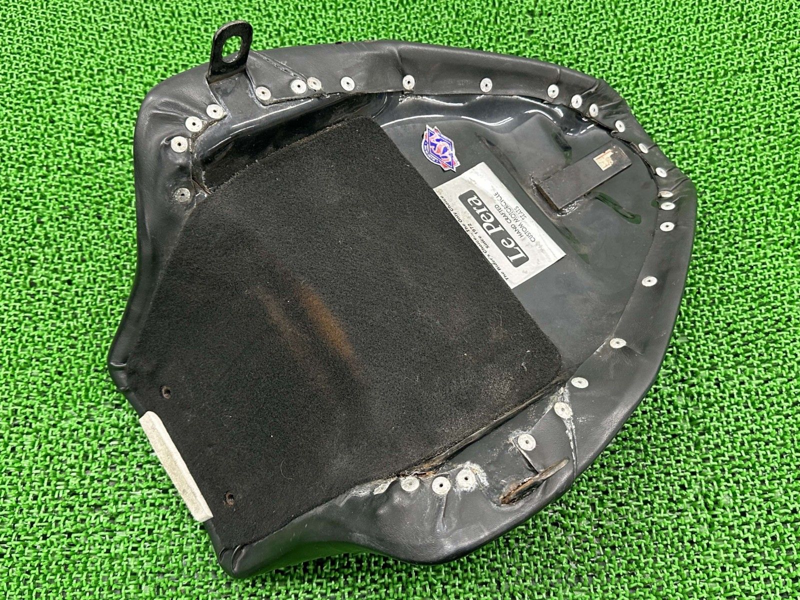 ラペラ製ソフテイル シート 社外 中古 バイク 部品 ハーレー エボ