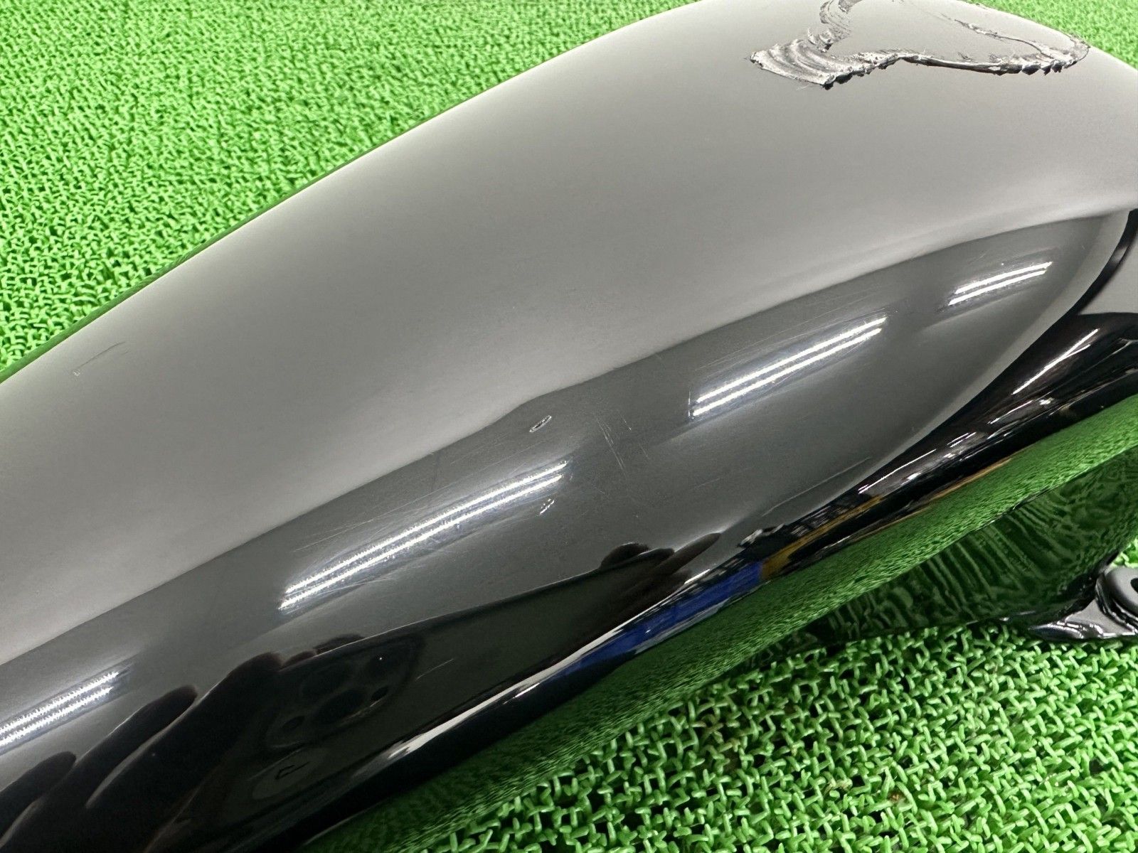ソフテイル タンク 右 黒 ハーレー 純正 バイク 部品 ペイント済 エボ