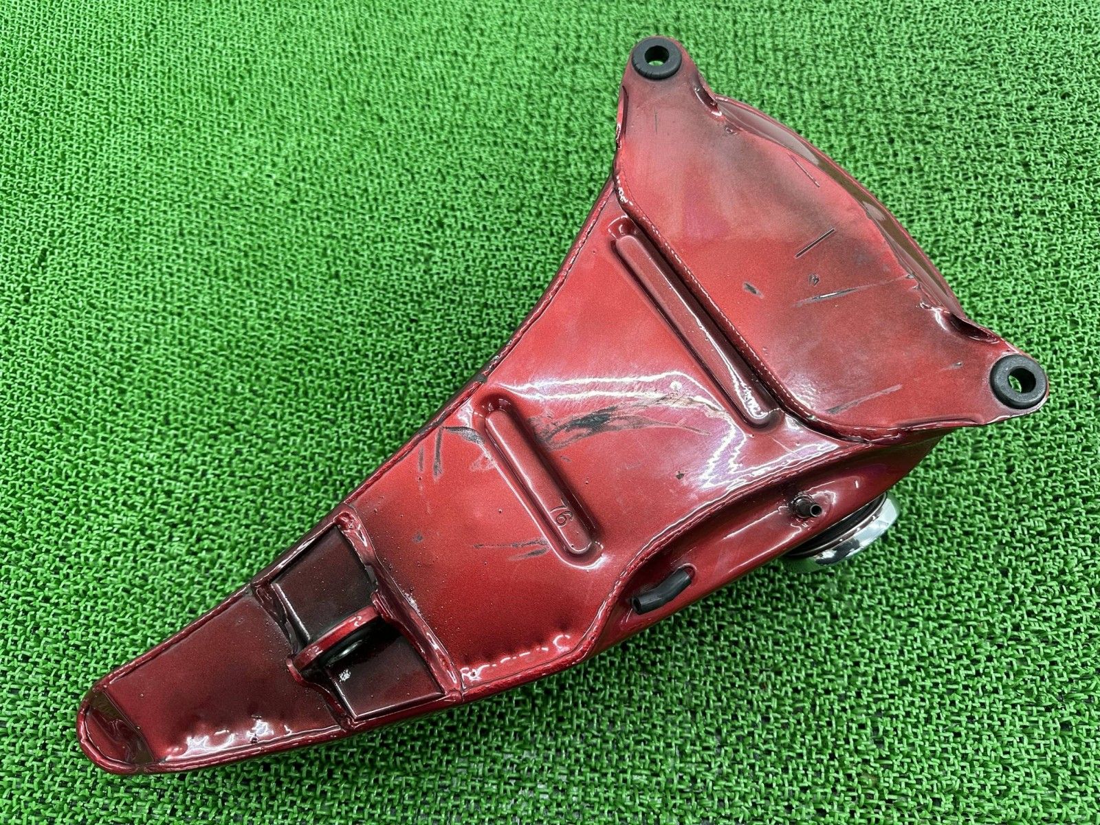 FLSTC1340 タンク 右 赤M ハーレー 純正 中古 バイク 部品 ソフテイル