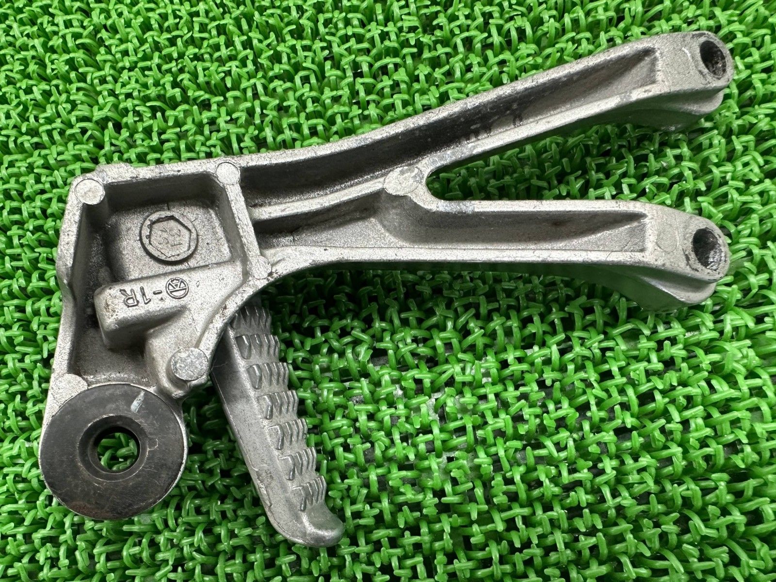 ZX-9R タンデムステップ 右 カワサキ 純正 中古 ZX900C NINJA ニンジャ