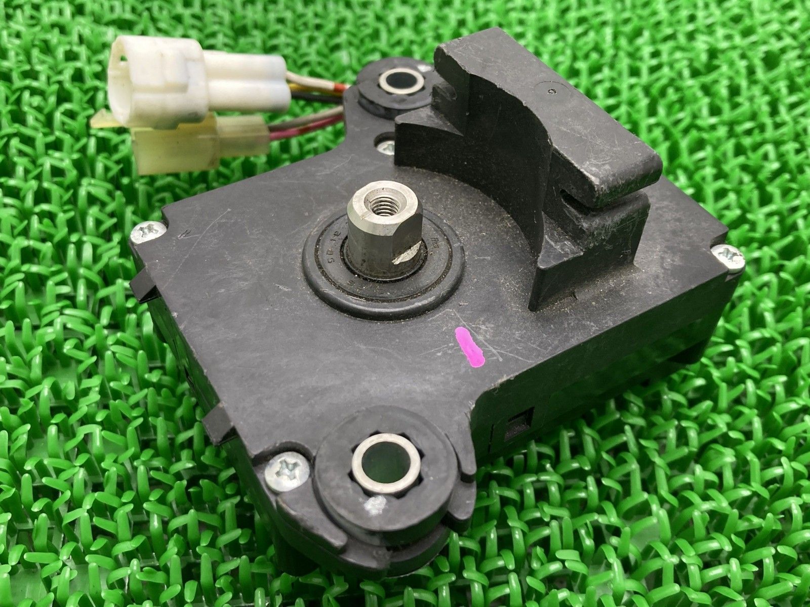 ZRX1200ダエグ 排気バルブモーター 21174-0005 人気 カワサキ 純正