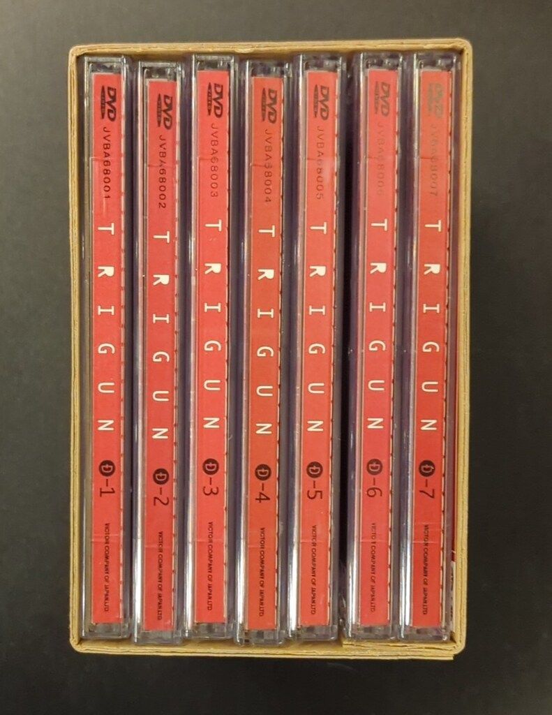 TRIGUN DVD-BOX〈限定生産・7枚組〉 Amazon.co.jp: TRIGUN DVD-BOX LIMITED EDITION : 小野坂昌也, 速水奨