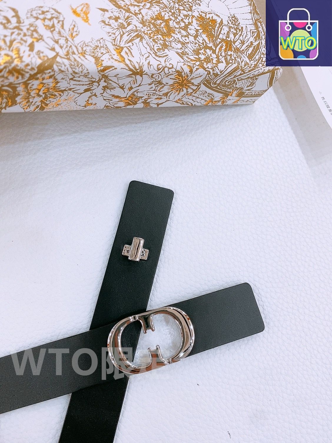 新品 Dior ディオール ベルト MONTAIGNE BLACK&BEIGE DIOR】30 MONTAIGNE リバーシブルベルト (Dior/ベルト) B0178UWGA_M911