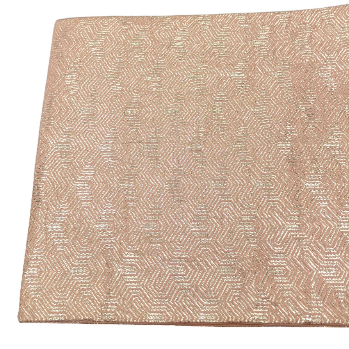 83番未仕立て新品袋帯　西陣織　クリスマスにオススメ！ピンクベージュの六通袋帯 訳あり 西陣袋帯 正絹袋帯 別誂え 金×ピンク×紫（花） 未仕立商品 正装