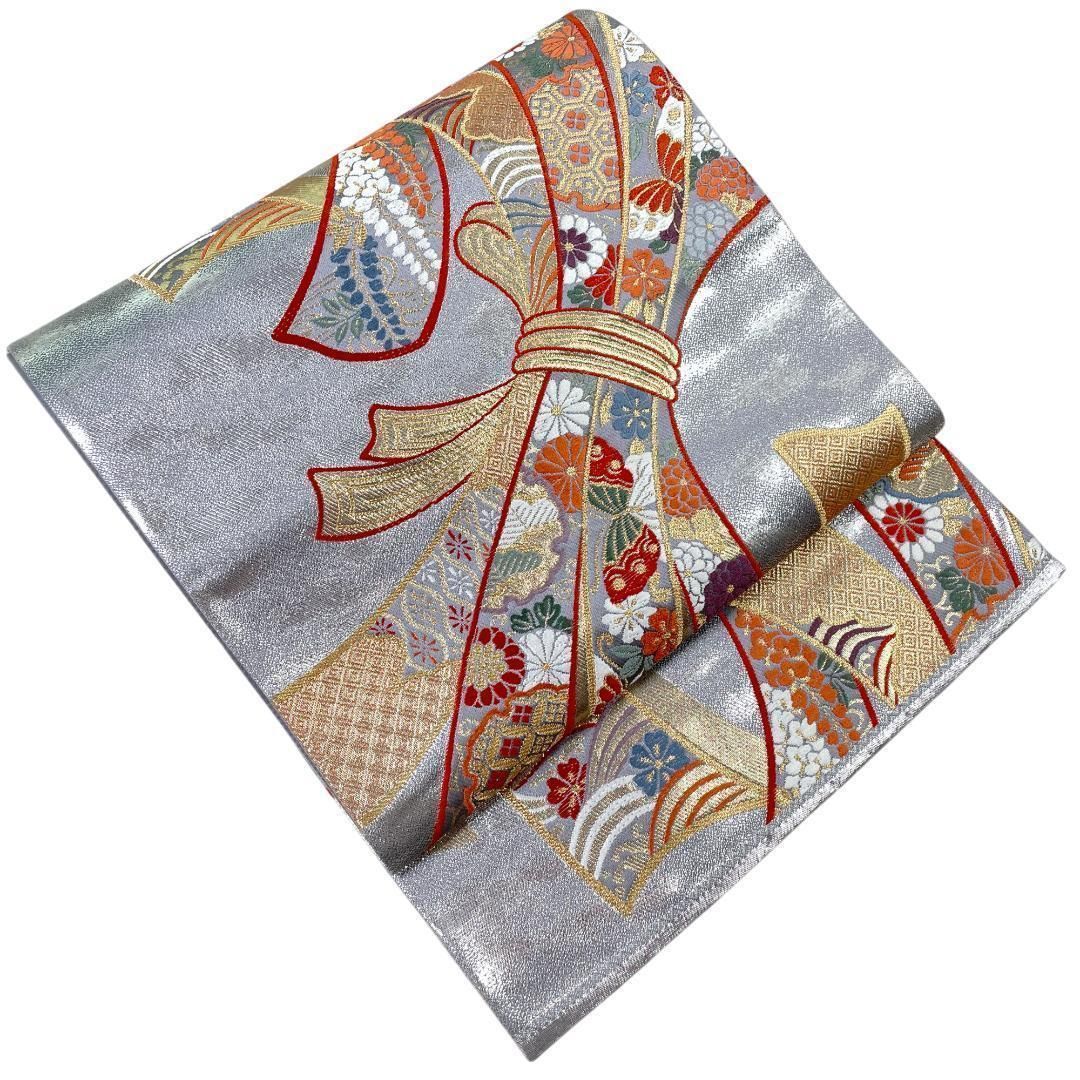 袋帯 正絹 金銀糸 束ね熨斗 四季草花 蝶 シルバーグレー 振袖 成人式 着物 kimonolove リユース品 オゾン消臭サービス AO-0605
