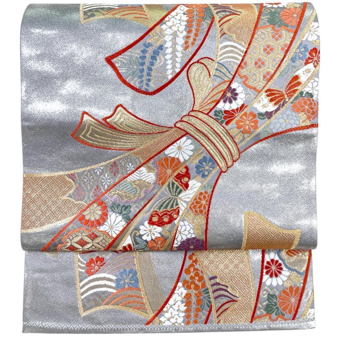 シルバーグレー