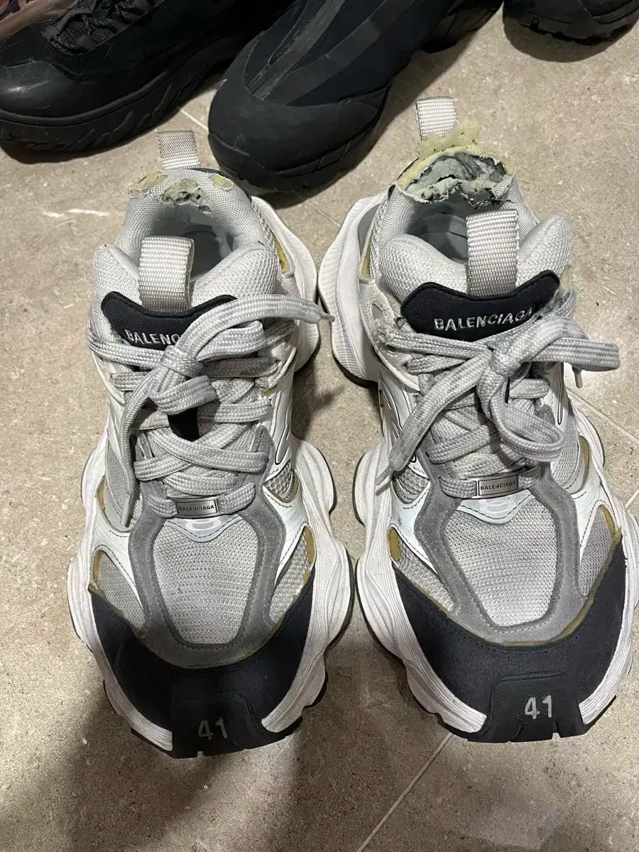 マ*ャ様 バレンシアガ　カーゴスニーカー　41 バレンシアガ24年新スニーカー「カーゴ」“横にはみ出る”極厚ソール
