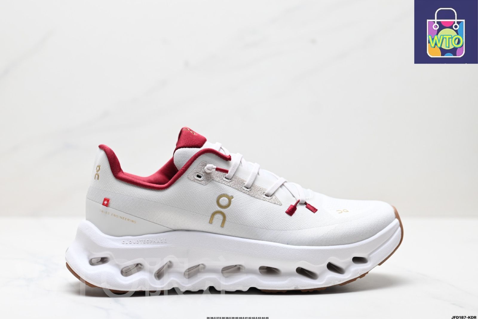 全新未使用On クラウドティルト 蛇年限定 軽量スニーカー - メルカリ