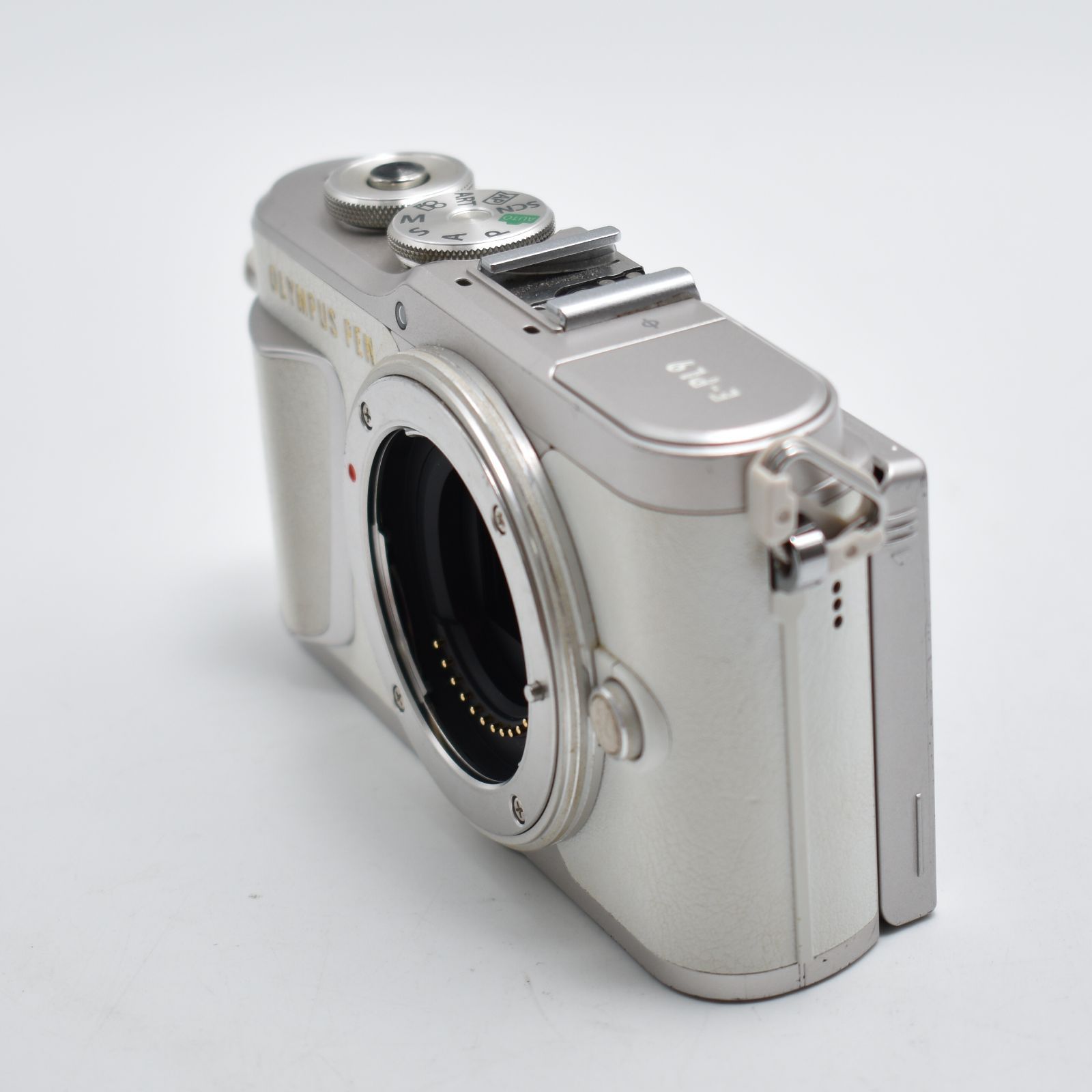 B#9931 OLYMPUS ミラーレス一眼 PEN E-PL9 ボディー ホワイト - メルカリ