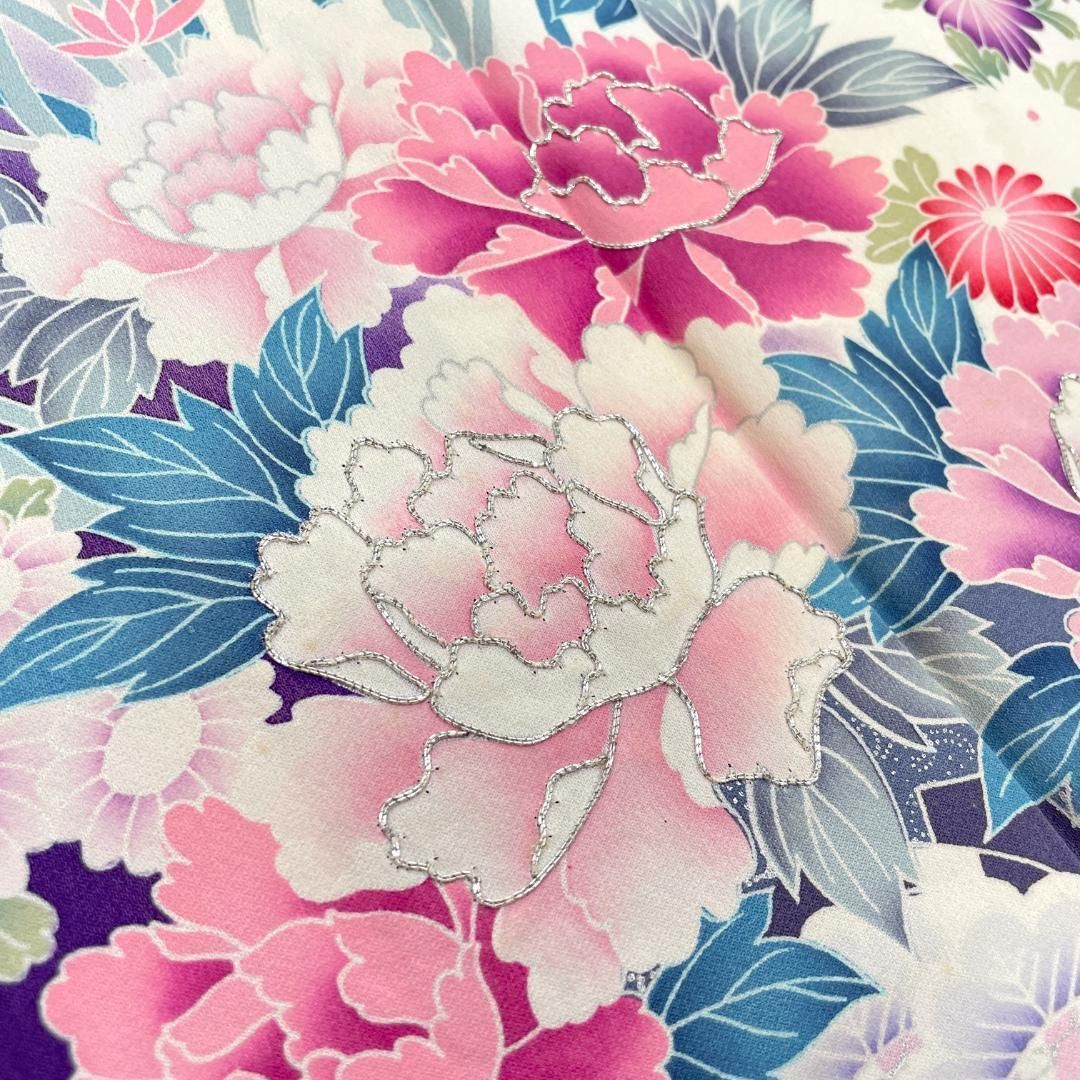 振袖 正絹 刺繍 銀彩 花車 瑞鳥 ホワイト 青紫 成人式 着物 A-1137 振袖 正絹 刺繍 銀彩 花車 瑞鳥 ホワイト 青紫 成人式 着物 A-1137