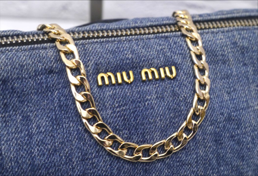 美品◇ miu miu ミュウミュウ MADRAS マドラス クロスボディ デニム