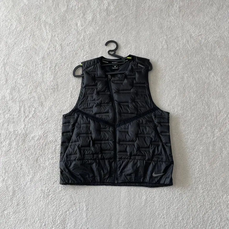 M NIKE ナイキ エアロロフト ダウンベスト 95 オンライン 2026年最新