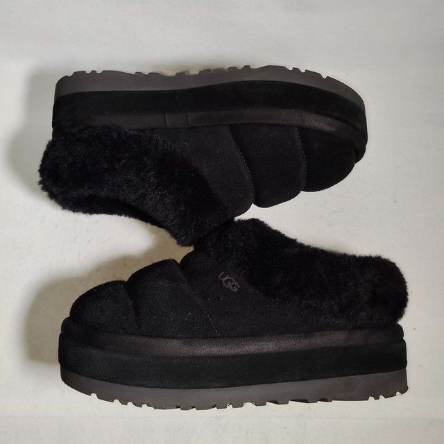UGG アグ TAZZLITA タズリータ ムートン スリッポン 厚底 黒 ブラック