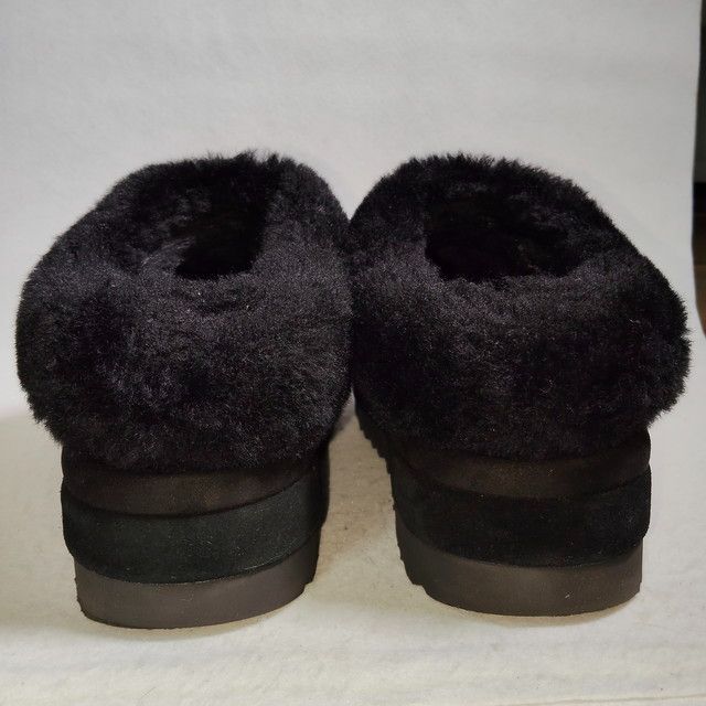 UGG アグ TAZZLITA タズリータ ムートン スリッポン 厚底 黒 ブラック