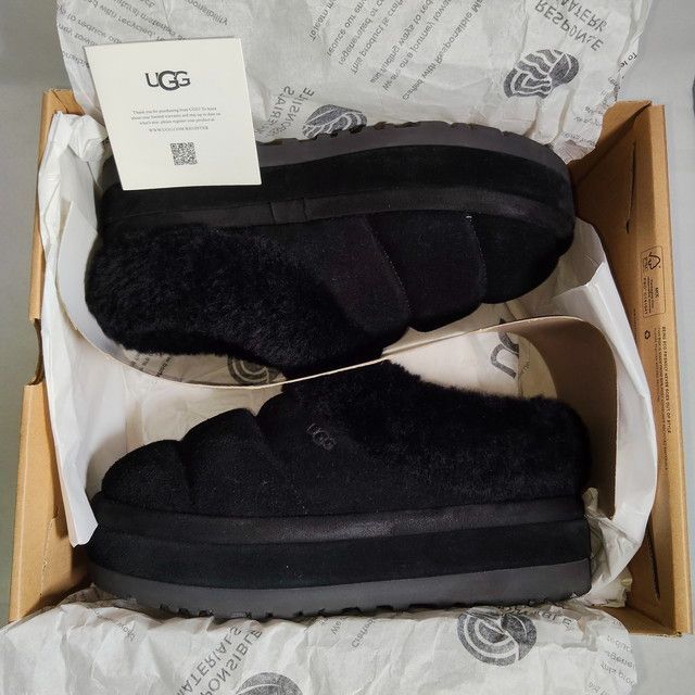 UGG アグ TAZZLITA タズリータ ムートン スリッポン 厚底 黒 ブラック