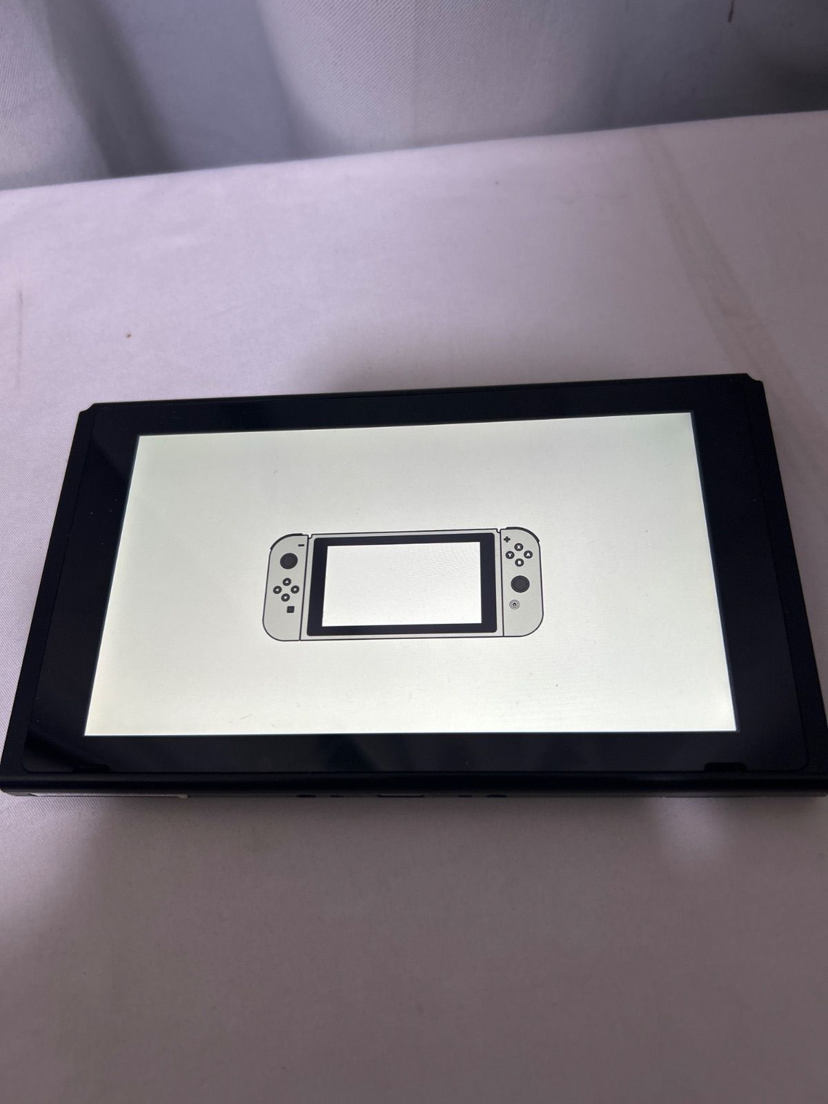 2017年製 Nintendo Switch 本体のみ 初期化画面表示 HAC-001【_sx-lt