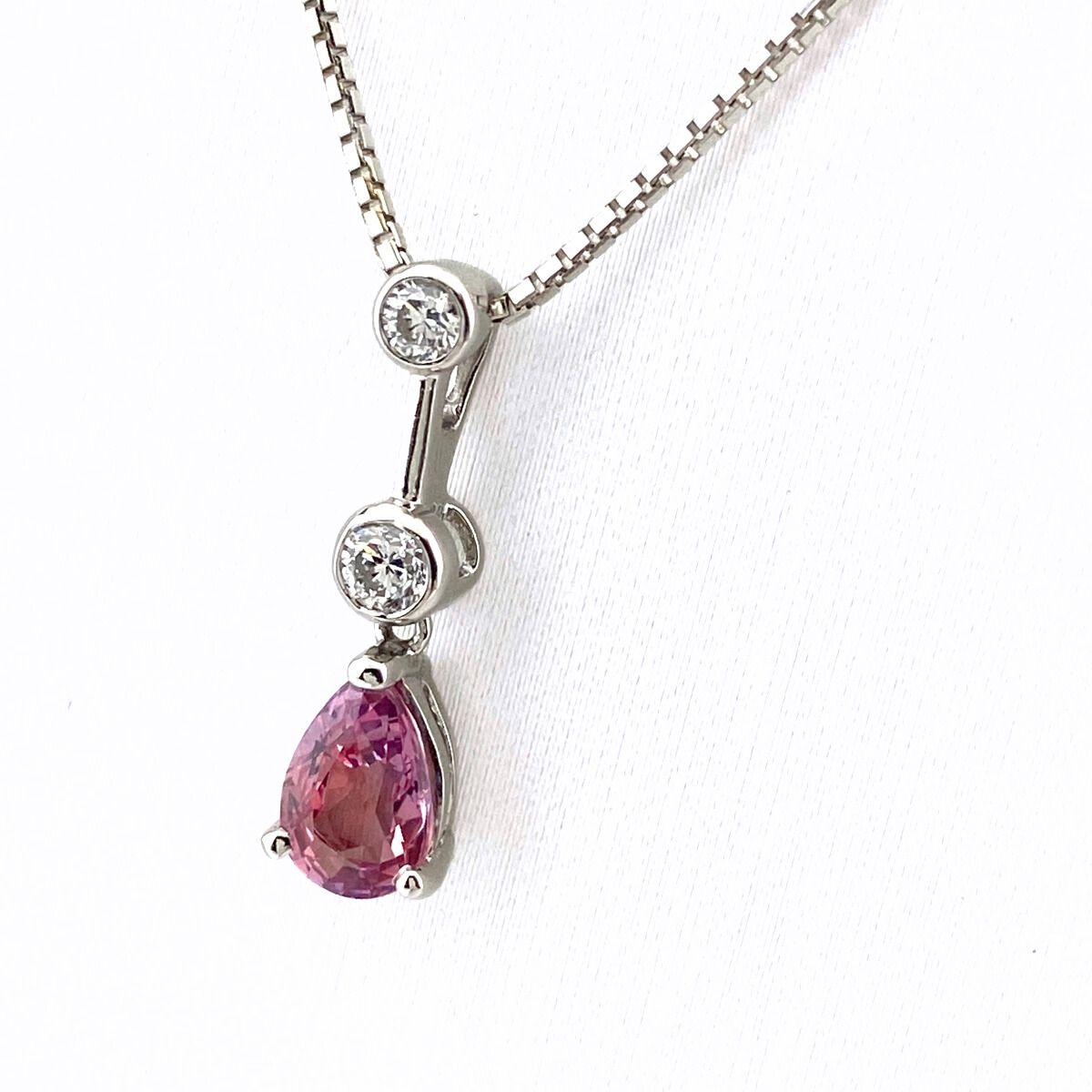 ピンクサファイア＊ダイヤモンドネックレスPt900/K18WG約45㎝約2.5g Pt900/K18WGピンクサファイア ネックレス ｜名取市【買取大吉 名取ゆり